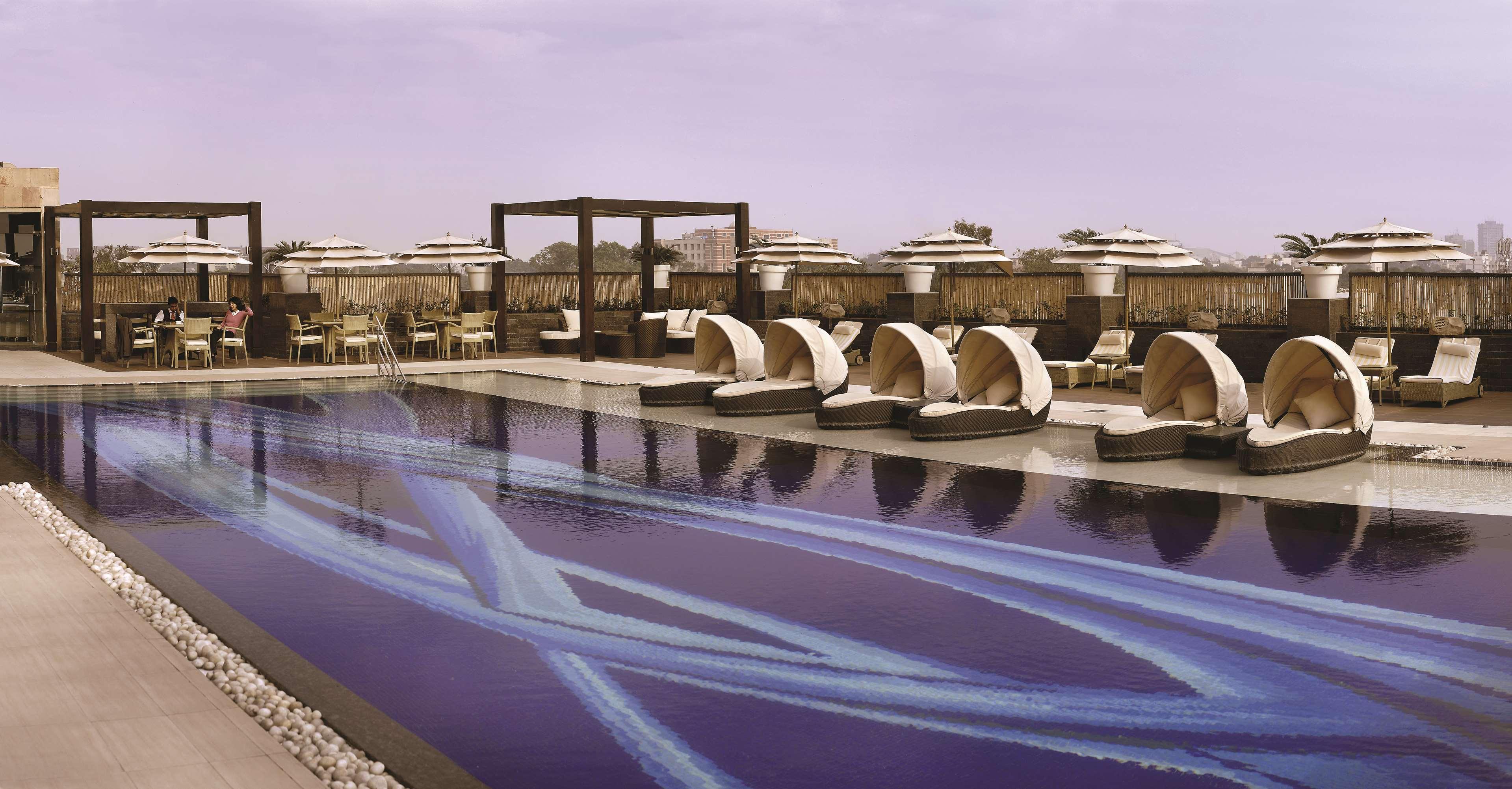The Lalit New Delhi Hotel Exterior photo The Park, New Delhi